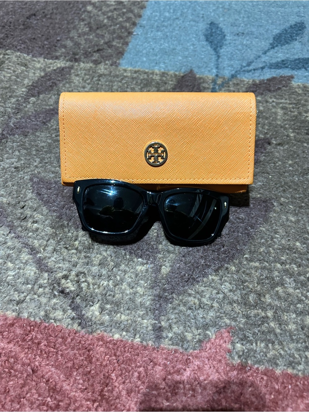 Tory Burch Black Sunglasses with Orange Sunglasses Case